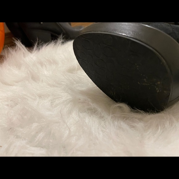 Gently used Coach clogs - Picture 3 of 4